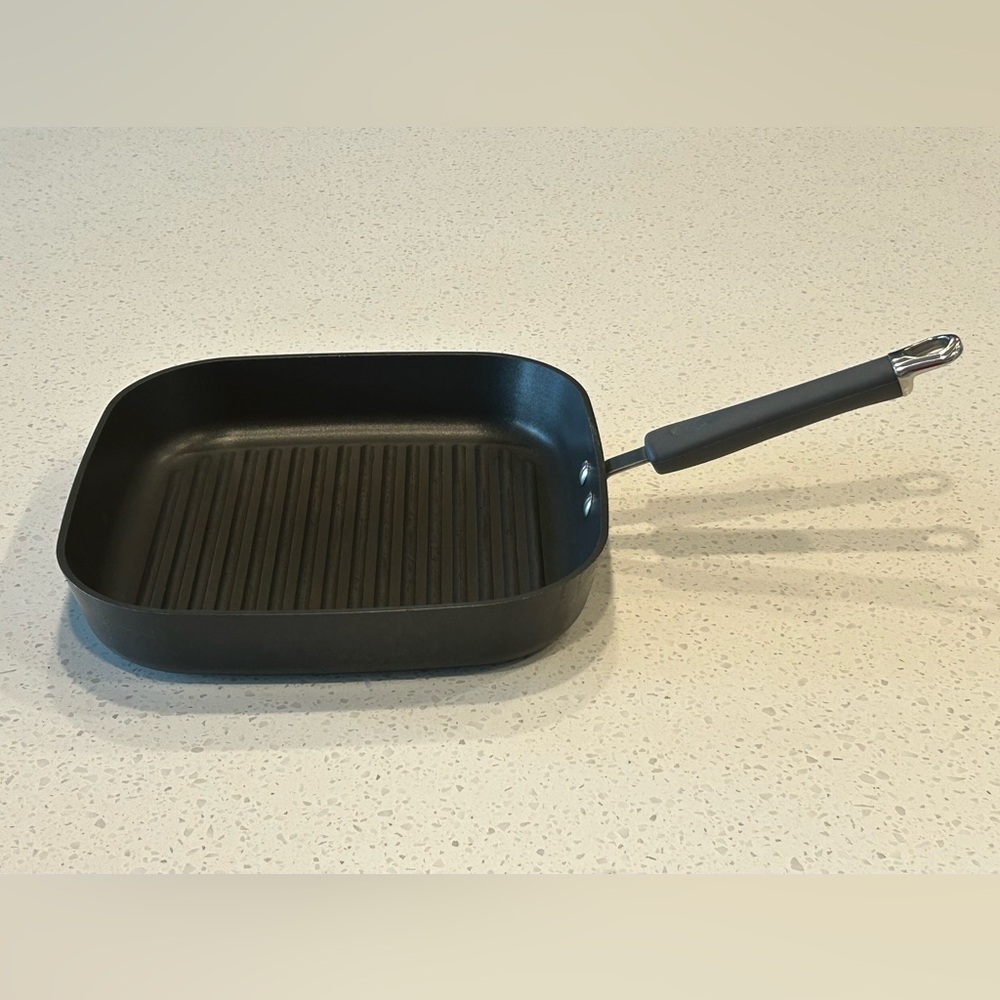 PAMPERED CHEF EXECUTIVE 11" NON-STICK SQUARE GRILL PAN RETIRED